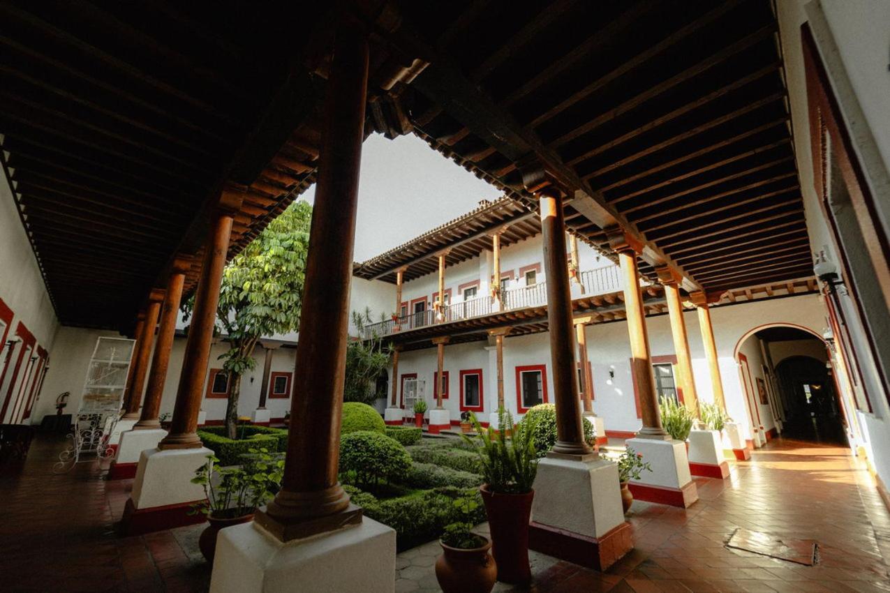 Best Western Plus Posada De Don Vasco Pátzcuaro Esterno foto Interior of the house