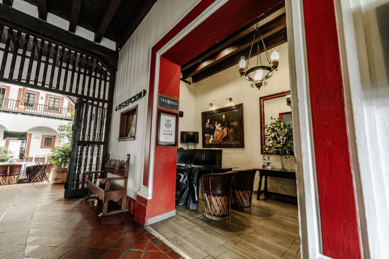 Best Western Plus Posada De Don Vasco Pátzcuaro Esterno foto Interior of the hotel