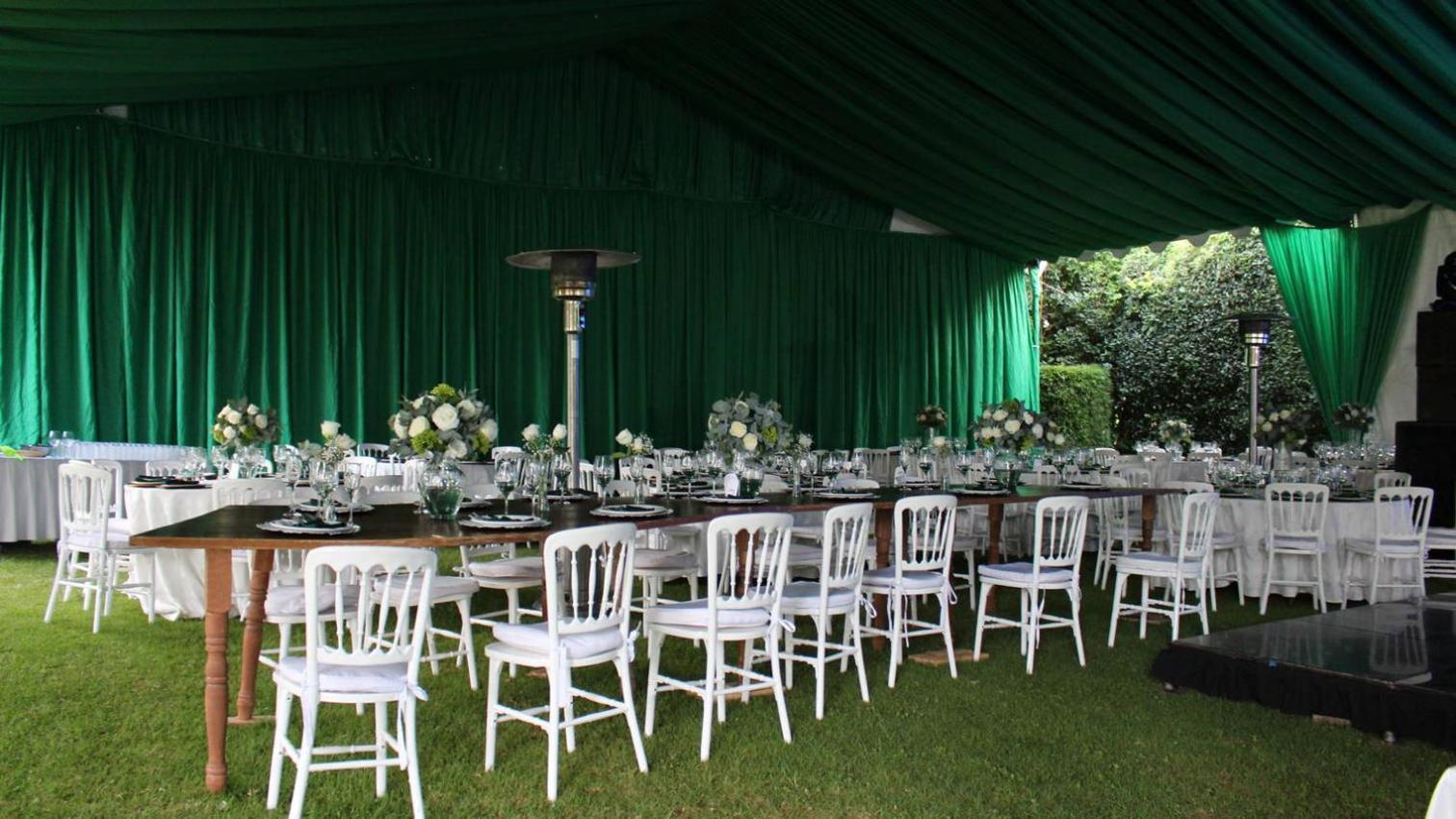 Best Western Plus Posada De Don Vasco Pátzcuaro Esterno foto Marquee at the 2015 Festival of Thrift